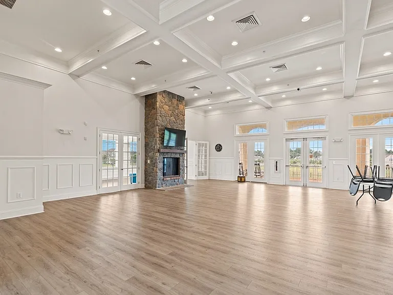 113 Tuscany Dr — Photo 27