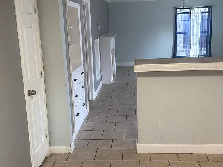 1608 Mockingbird Ln — Photo 5