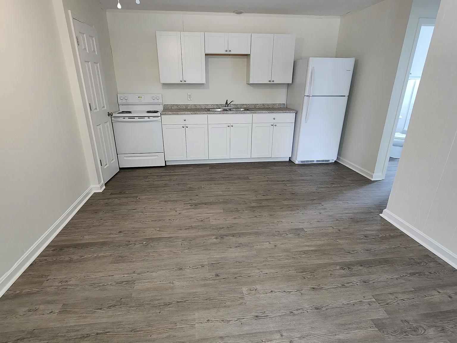 1 bed, $650 — Photo 3