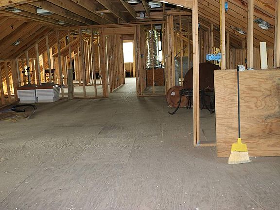 4th image of 4225 W Bayou Ave