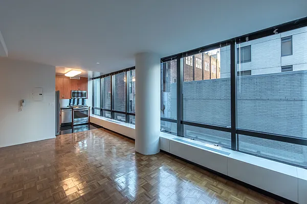 Rented by Solow Realty | media 18