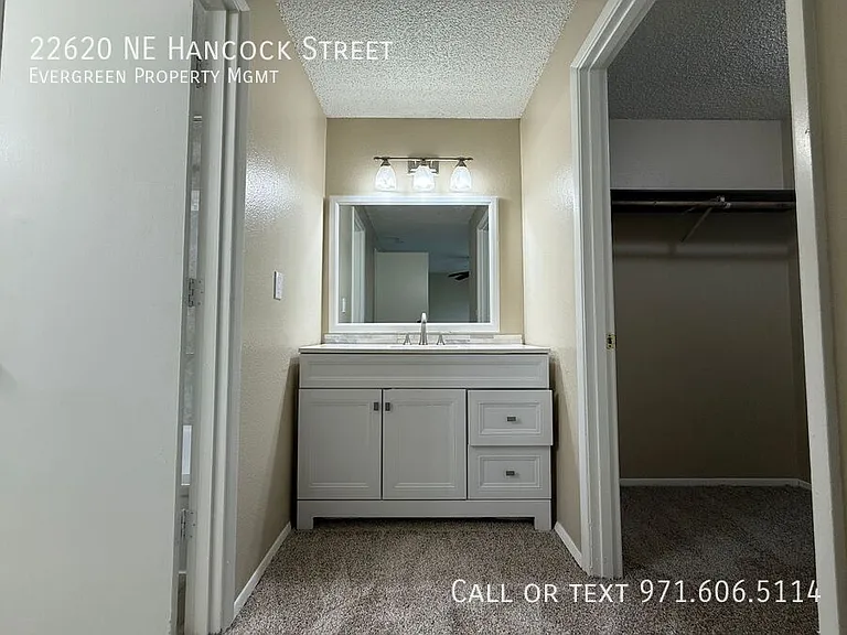 22620 NE Hancock St — Photo 20