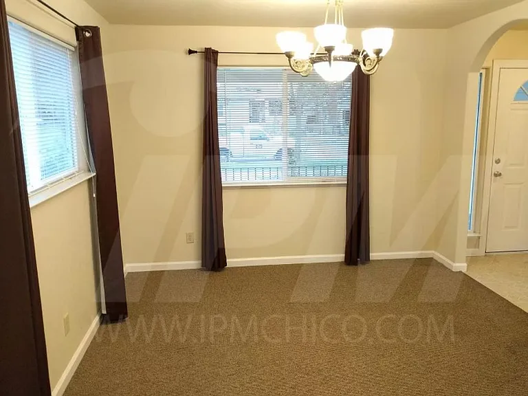 143 W 3rd Ave — Photo 19
