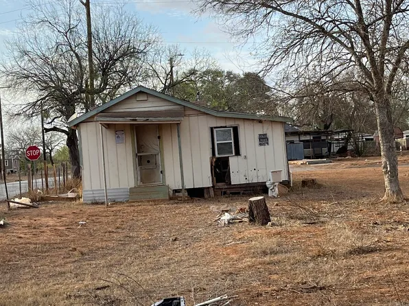 102 N Vinton LOT 1, Pearsall, TX 78061