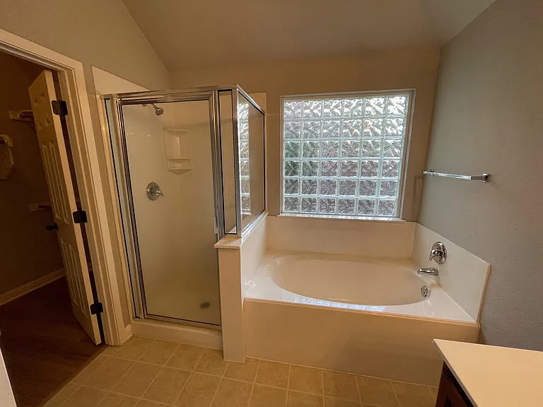 10025 Mount Rainier Dr — Photo 24