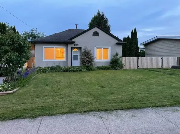 45602 Lewis Ave, Chilliwack, BC V2P 3C6