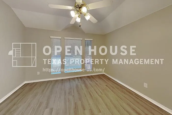 3205 Muleshoe Ln — Photo 6