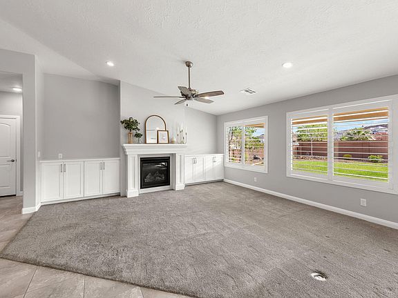 4th image of 3237 S Tiger Maple Cir