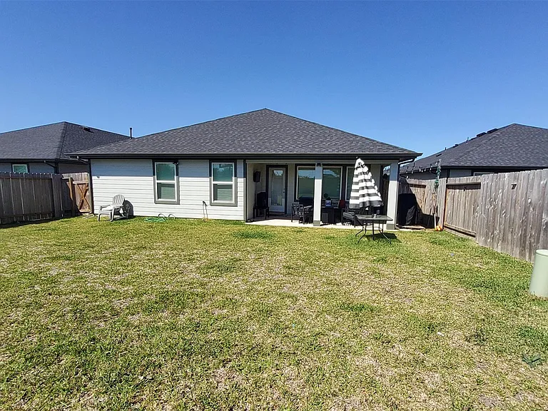 31739 Margaret Woods Ln — Photo 42