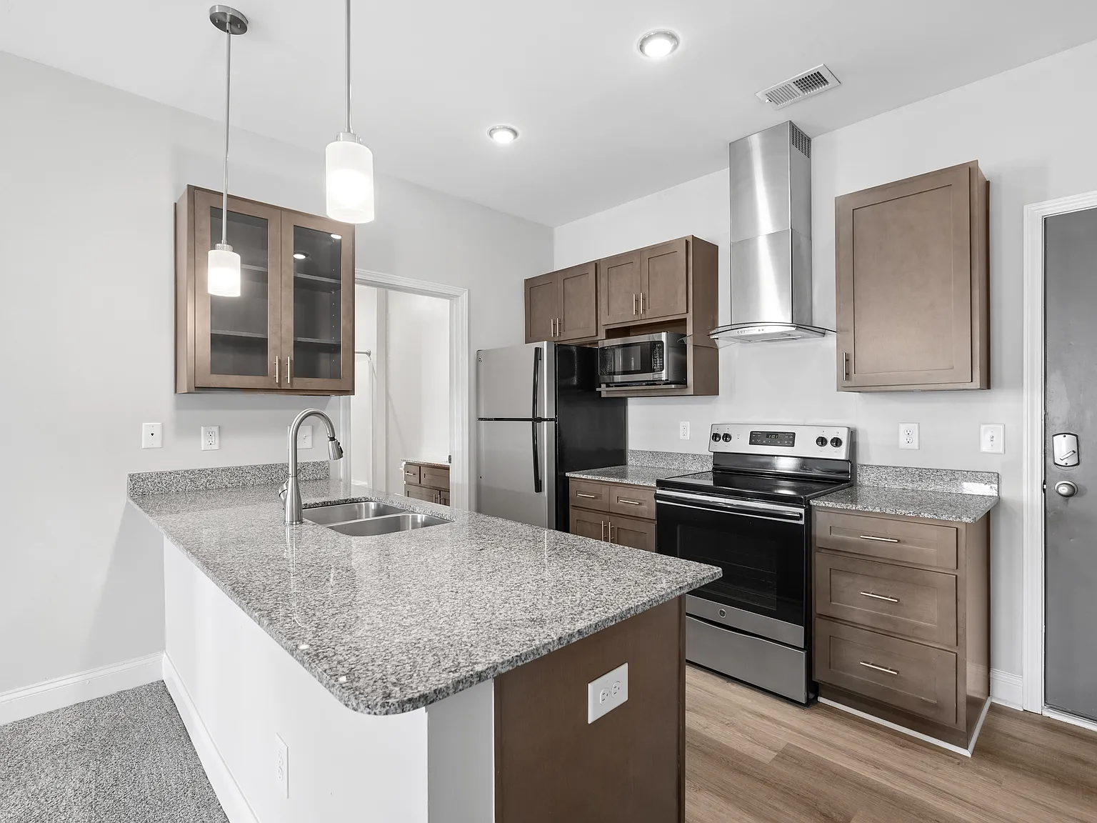 119 South — Photo 2