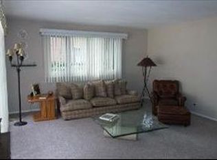 4 Cheviot On Duxbury, Rolling Meadows, IL 60008