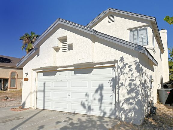 2nd image of 1512 Chapel Cove Ct
