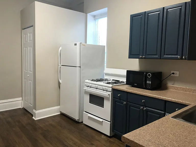 2138 W Race Ave — Photo 9