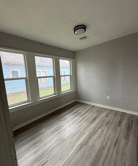 319 N McKinley Ave — Photo 13