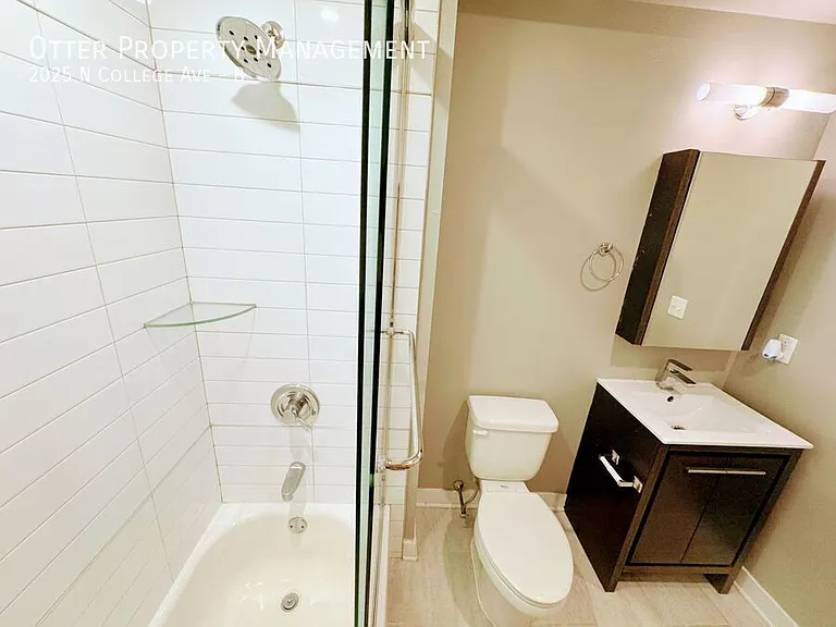 2025 N College Ave #B — Photo 27