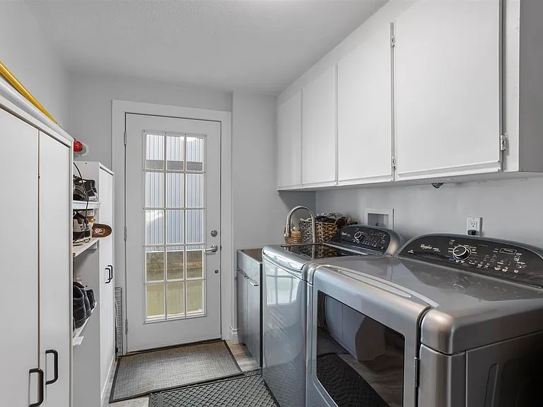 3459 River Rd W #10 — Photo 6