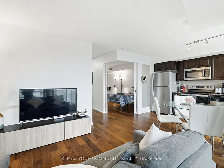 209 Fort York Blvd #962 — Photo 8