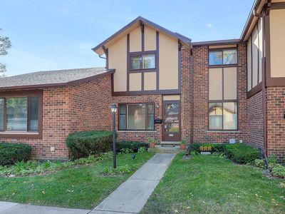 18W257 Standish Ln, Villa Park, IL, 60181