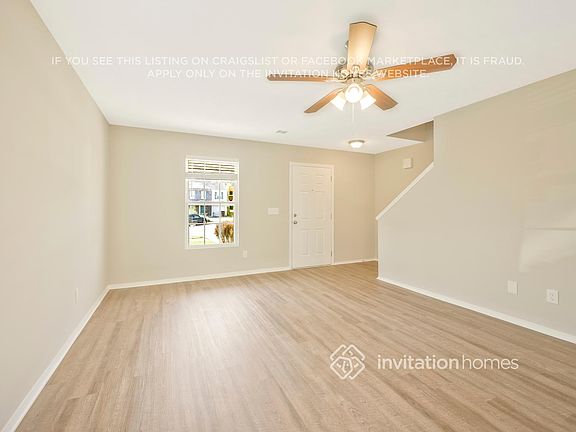 4th image of 2888 Creekbend Dr