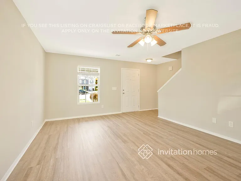 2888 Creekbend Dr — Photo 4
