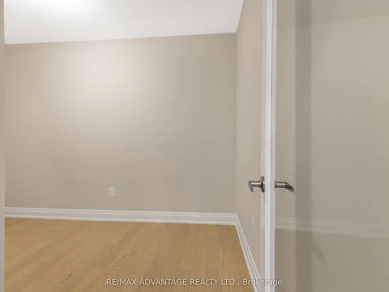 1975 Fountain Grass Dr #214 — Photo 10