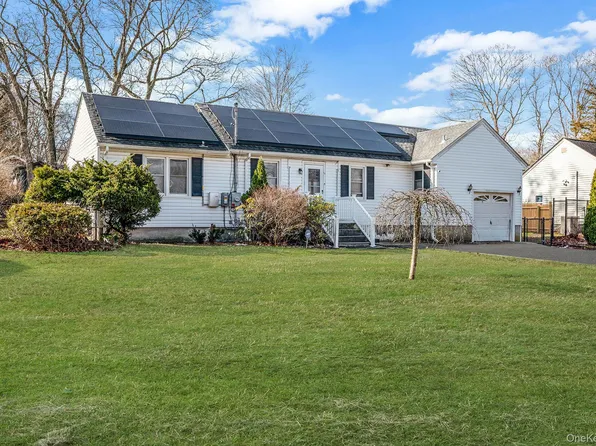 64 Beech Avenue, Farmingville, NY 11738