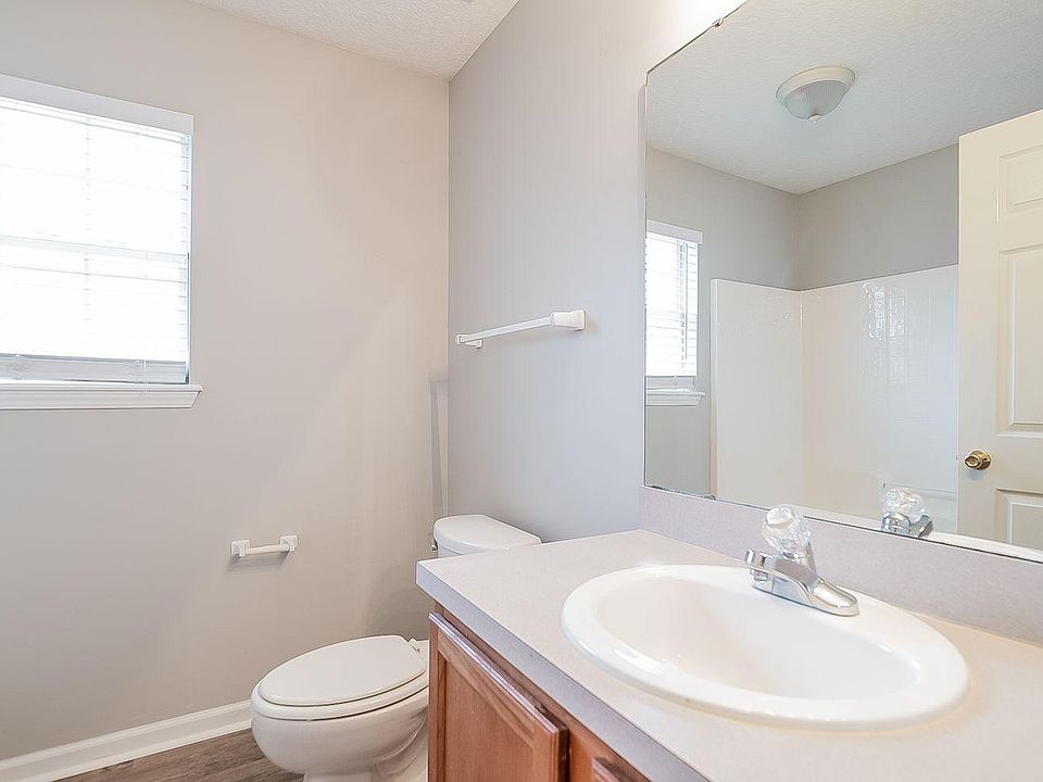 1st image of 7042 Vida Ln #8