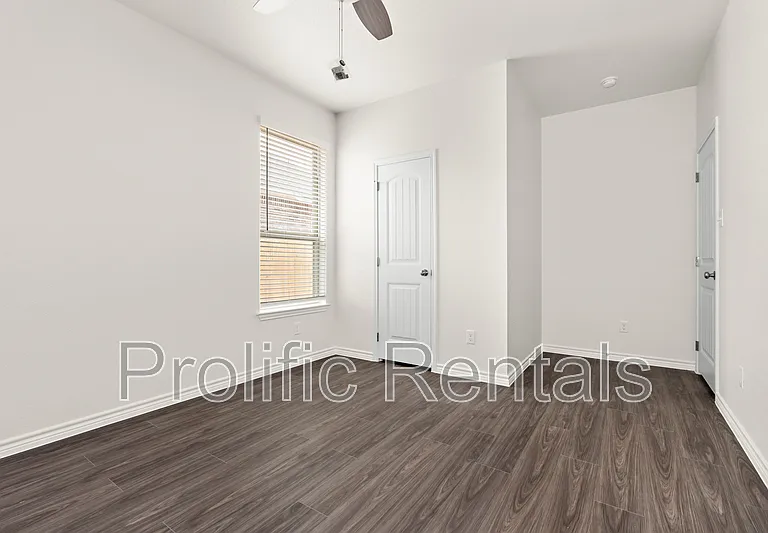 5107 Rose Petal Ct #1 — Photo 21