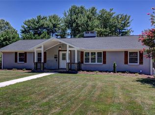 2528 Greenwich Rd, Winston Salem, NC 27104