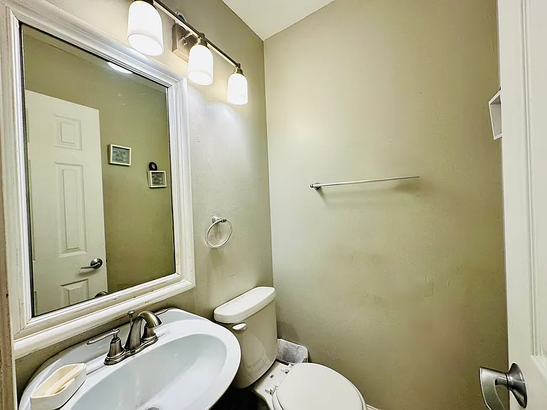9411 Switzer Rd — Photo 10