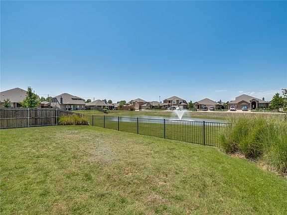 2nd image of 5710 Glenbrooke Dr