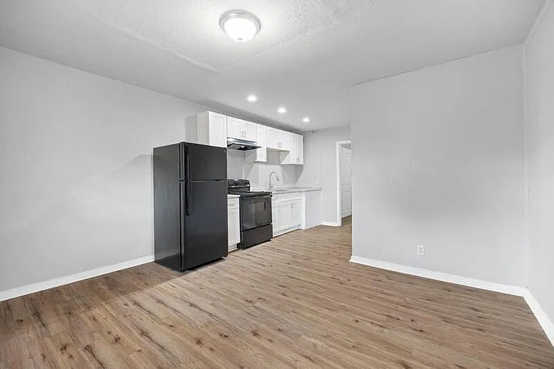 1 bed, 1.0 bath, 420 sqft, $725 — Photo 3