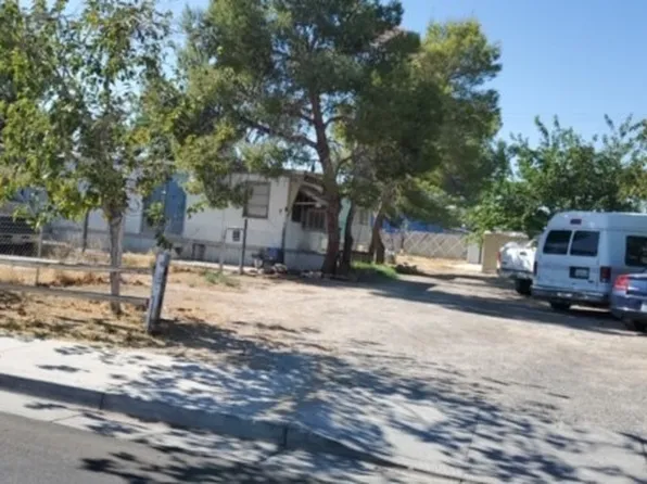205 W Robertson Rd, Ridgecrest, CA 93555