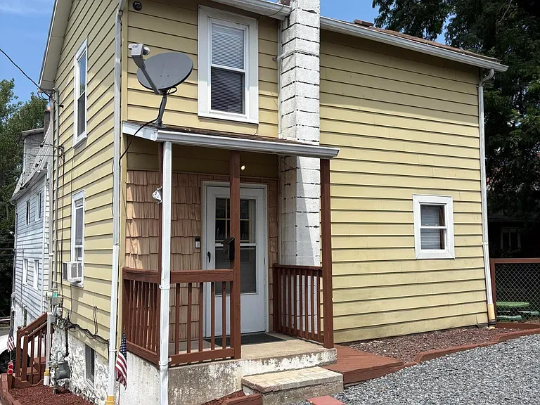 264 High Blvd — Photo 1