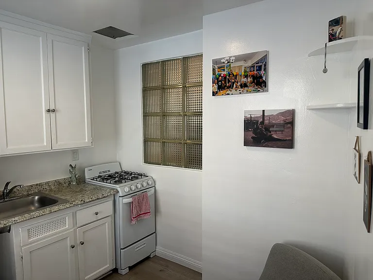 8616 Holloway Dr #106 — Photo 7