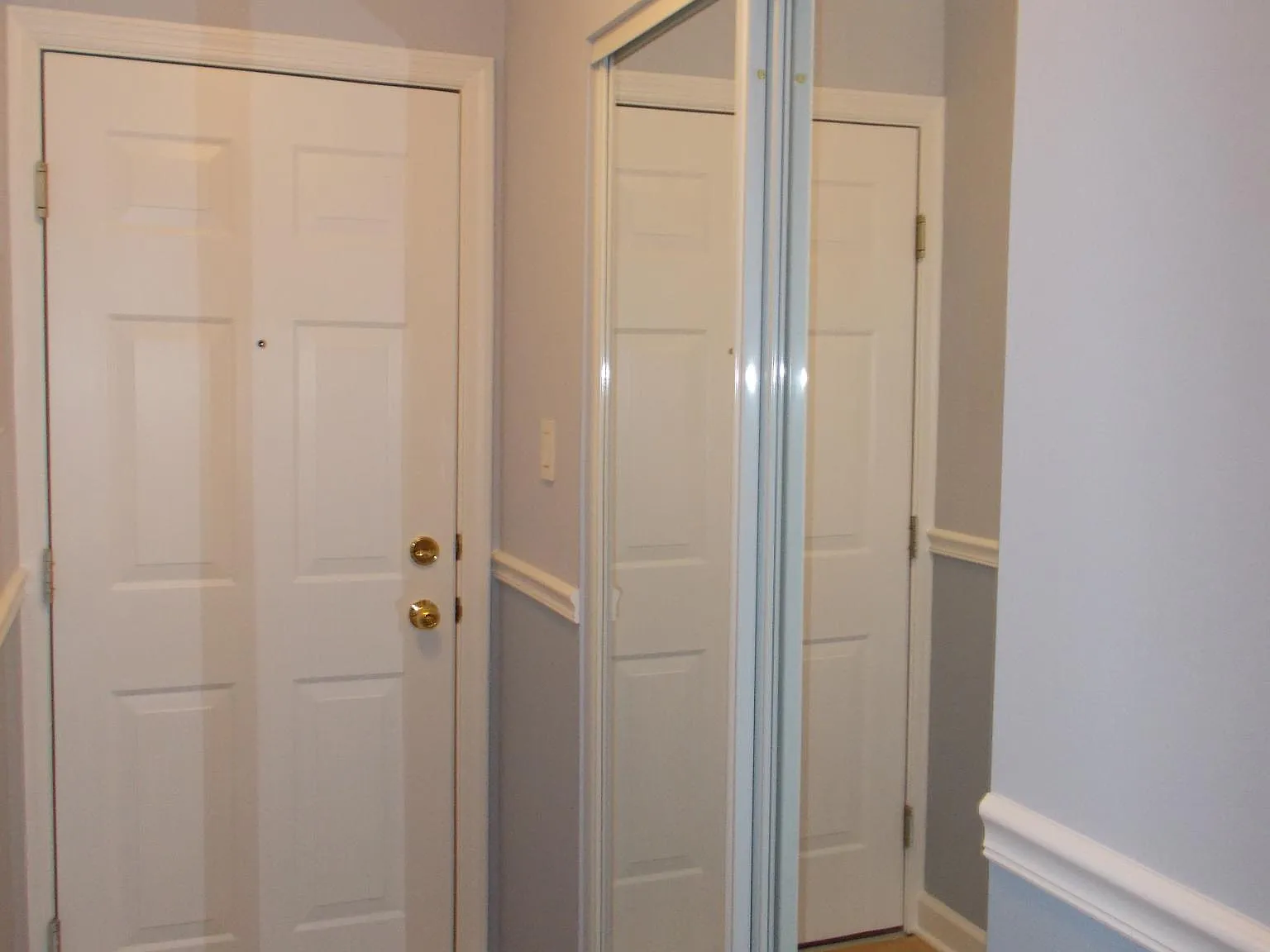 920 Beau Dr — Photo 1