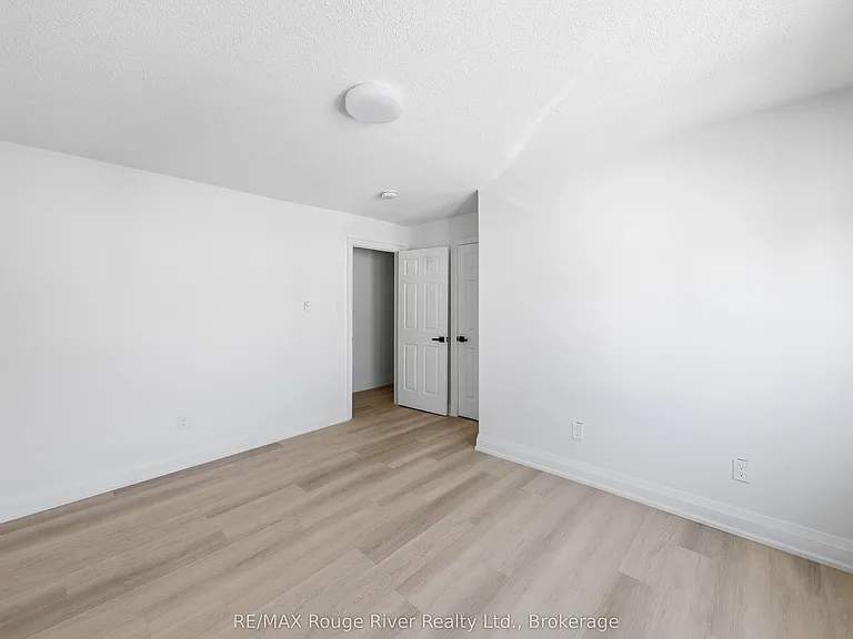 144 Macdonald Ave #B — Photo 10