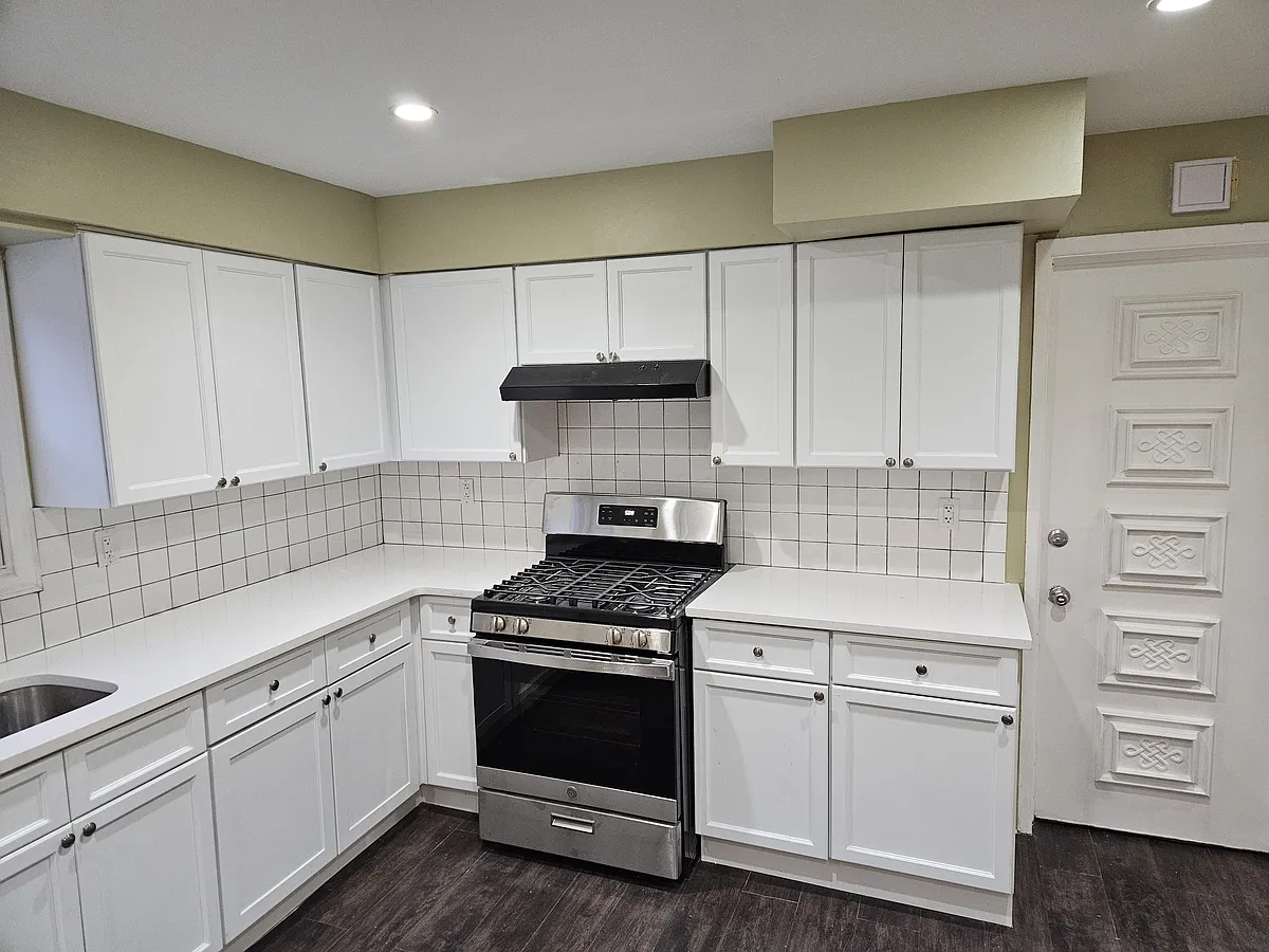 Building Photo - 30 Clifton Ave #2