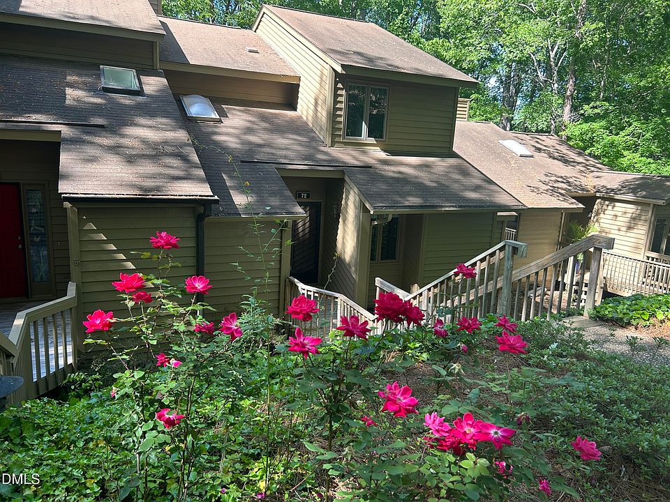 1st image of 72 Stoneridge Rd