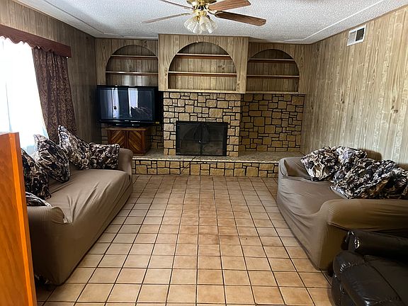 4th image of 585 Valle Vista Dr