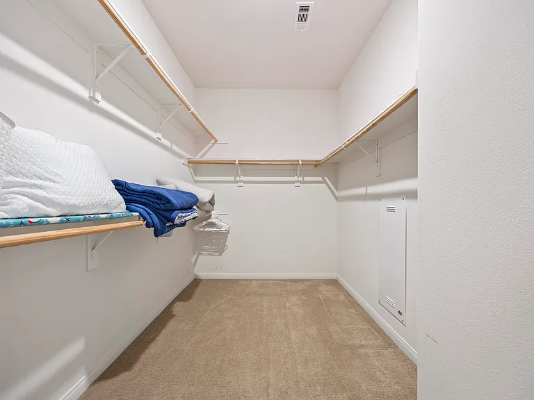 3204 E Painted Crescent St — Photo 39