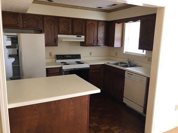 4th image of 2808 N Mill Ave