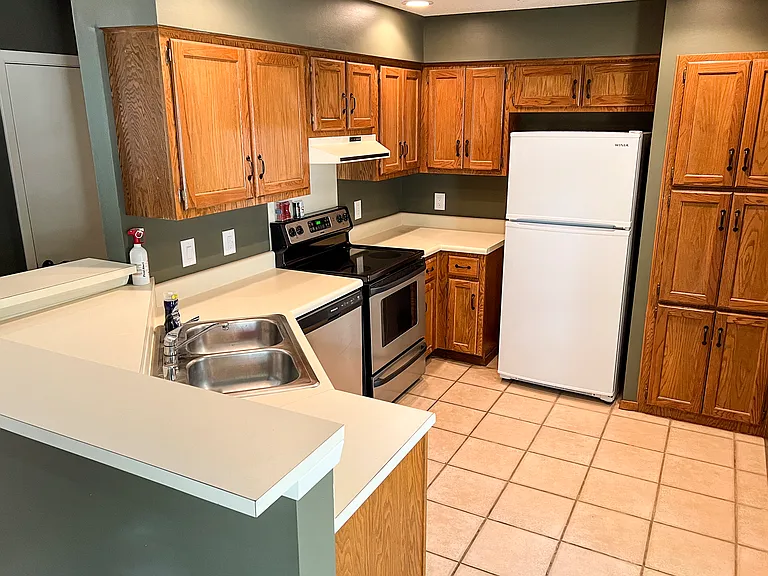 816 Cedar Ridge Dr — Photo 8