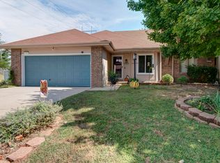 3150 S Sagamont Ave APT 121, Springfield, MO 65807