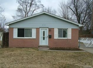 4535 Mildred St, Wayne, MI 48184