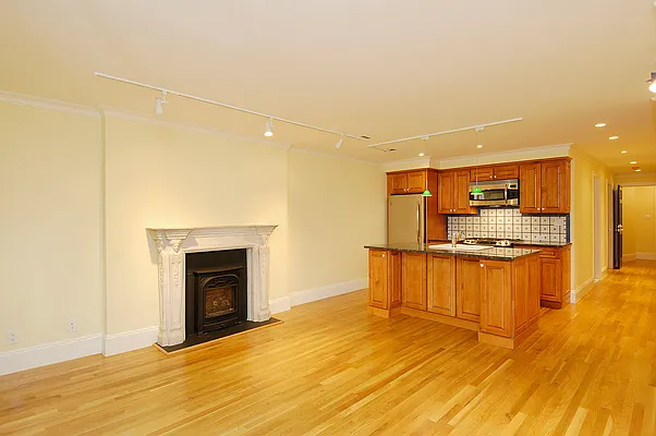 Rented by Douglas Elliman | media 10