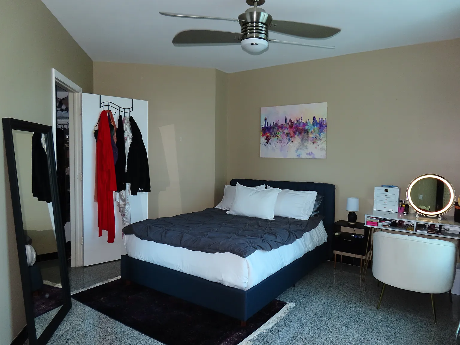 1 bed, 704 sqft, $3,400 — Photo 2