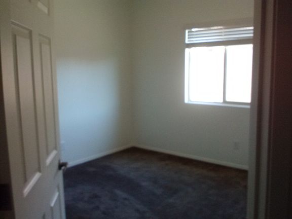 5th image of 257 W Rosa St