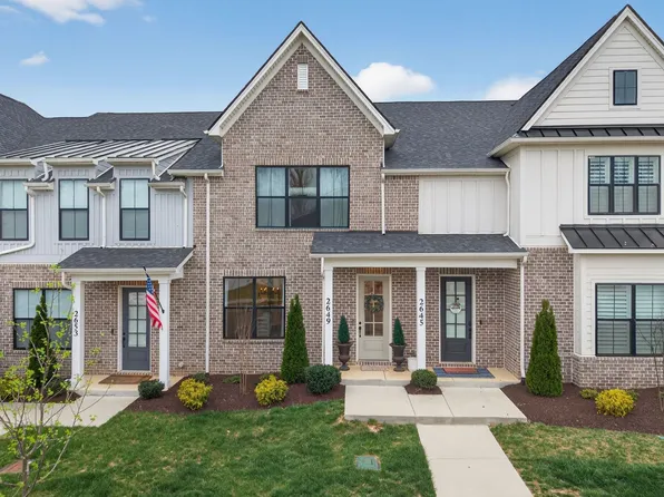 2649 Bramblewood Ln, Thompsons Station, TN 37179