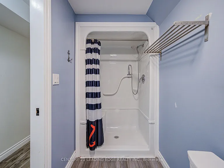 124 College St #9 — Photo 36